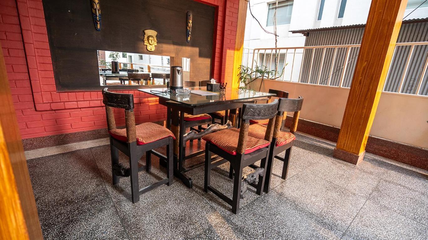 Hotel Shree Tara Катманду Екстер'єр фото